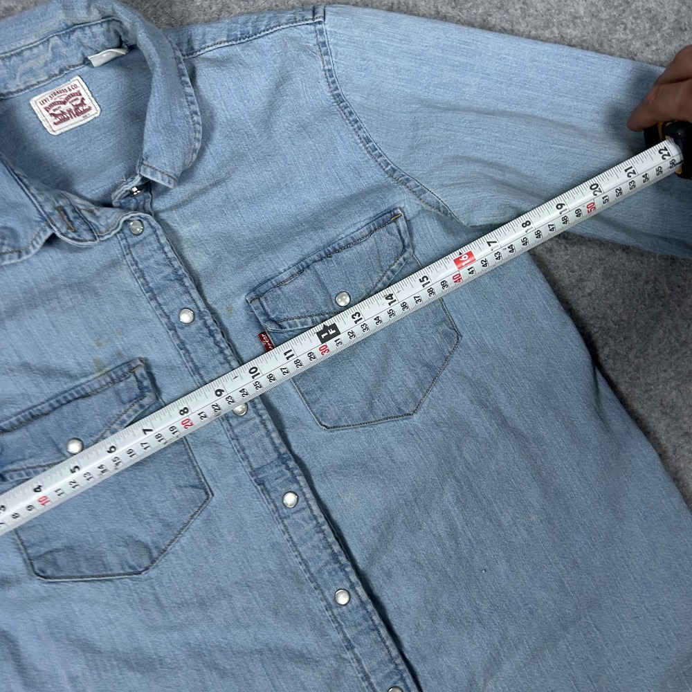 Vintage Levi's Button Down Shirt Womens Small Light Blue Y2K Denim Western Snap - Picture 6 of 13